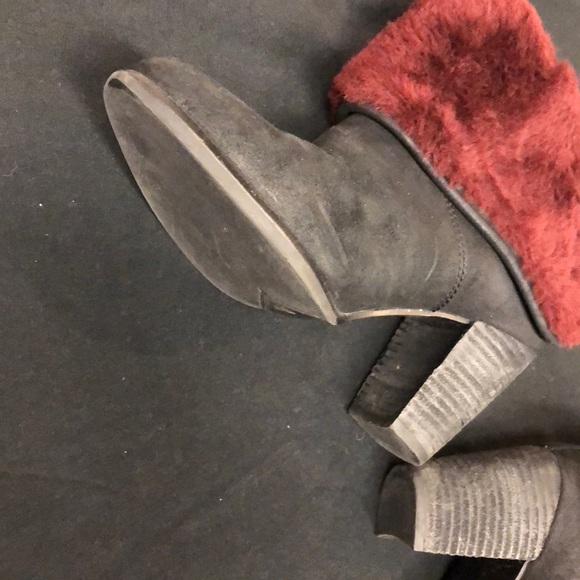 Ugg suede bootie - Picture 3 of 4